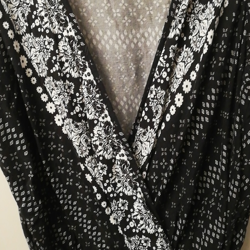 Mossimo romper - Picture 3 of 3